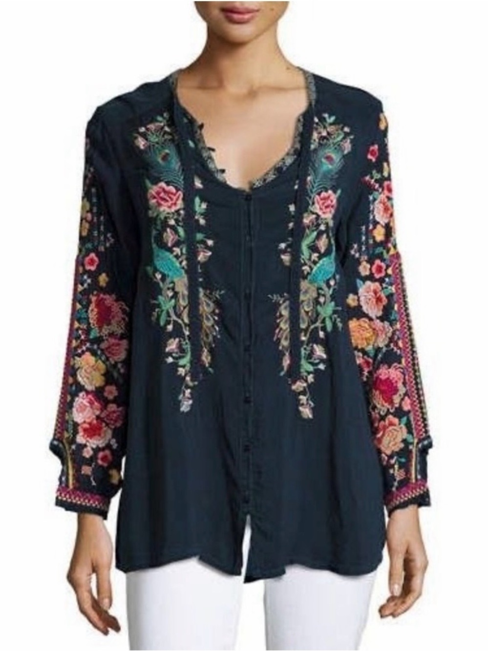Johnny Was Peacock
Embroidered Navy Georgette Tunic
Blouse Size XXL